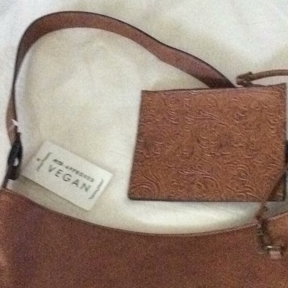 Ladies vegan leather purse - Picture 2 of 5